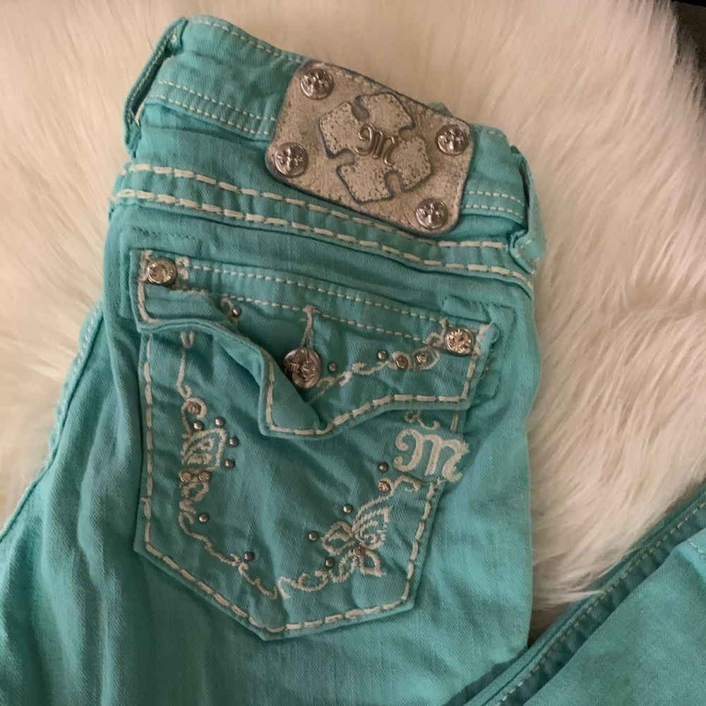 Miss me! Teal Capri’s